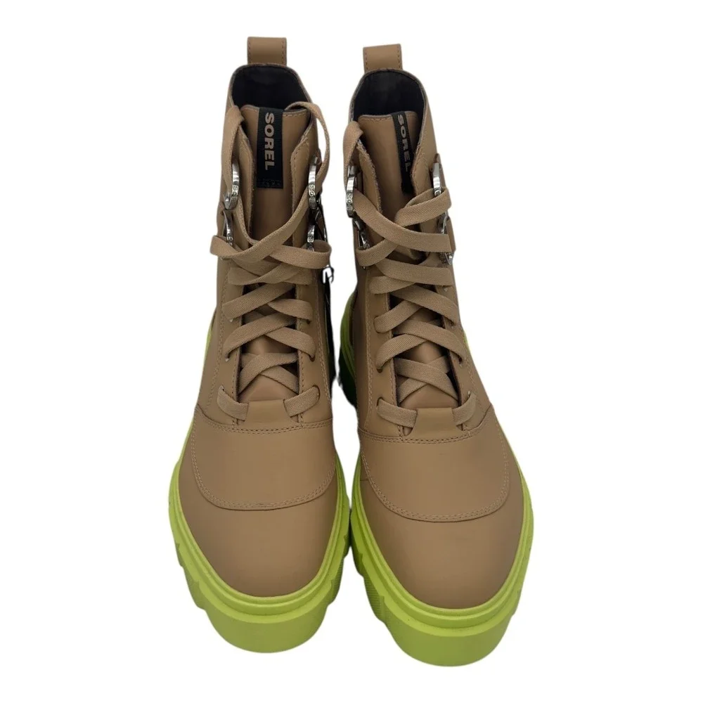 SOREL Boots Women 10 Caribou Waterproof Leather Chunky Lug Sole Outdoor Tan